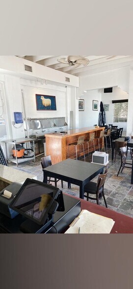 More Photos Of 3 N Scenic Hwy, Frostproof Garden Center For Lease