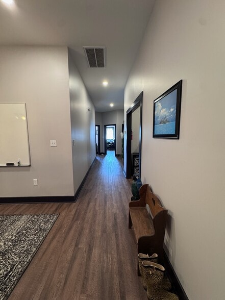 More Photos Of 2693 Townsend Ct, Clarksville Medical For Lease