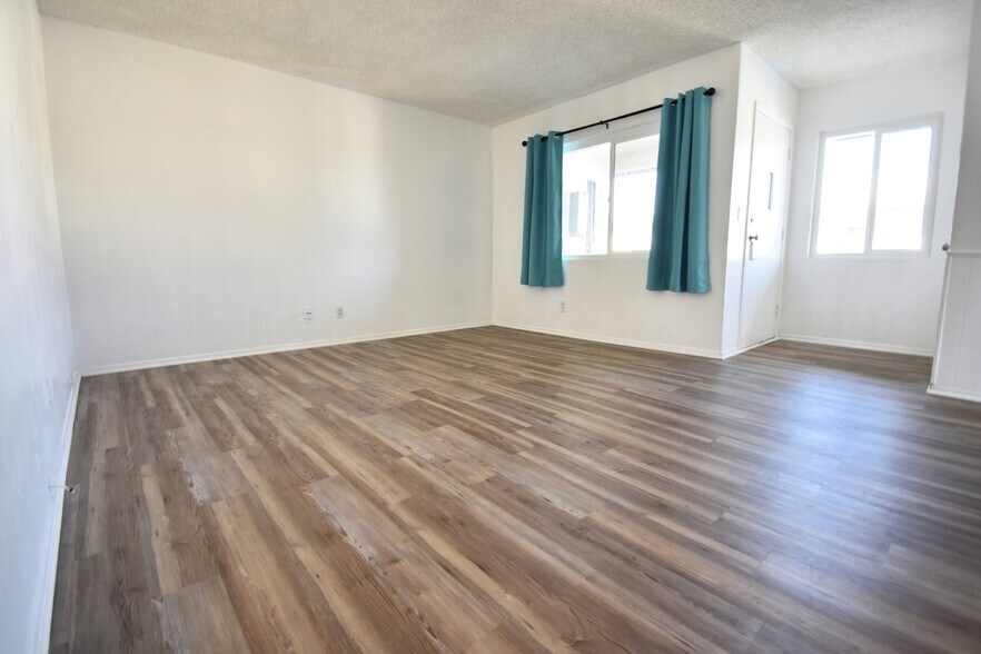 More Photos Of 25235 Pacific St, San Bernardino Apartments For Sale