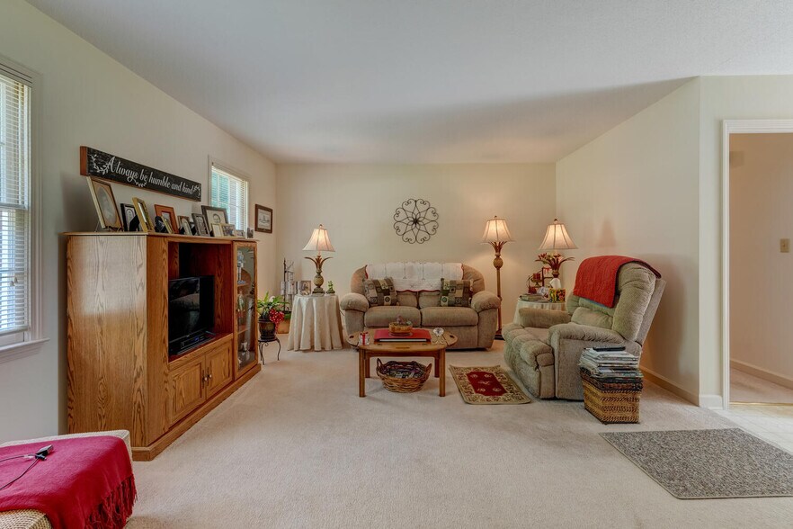More Photos Of 1702-1704 Pennrose Dr, Reidsville Apartments For Sale