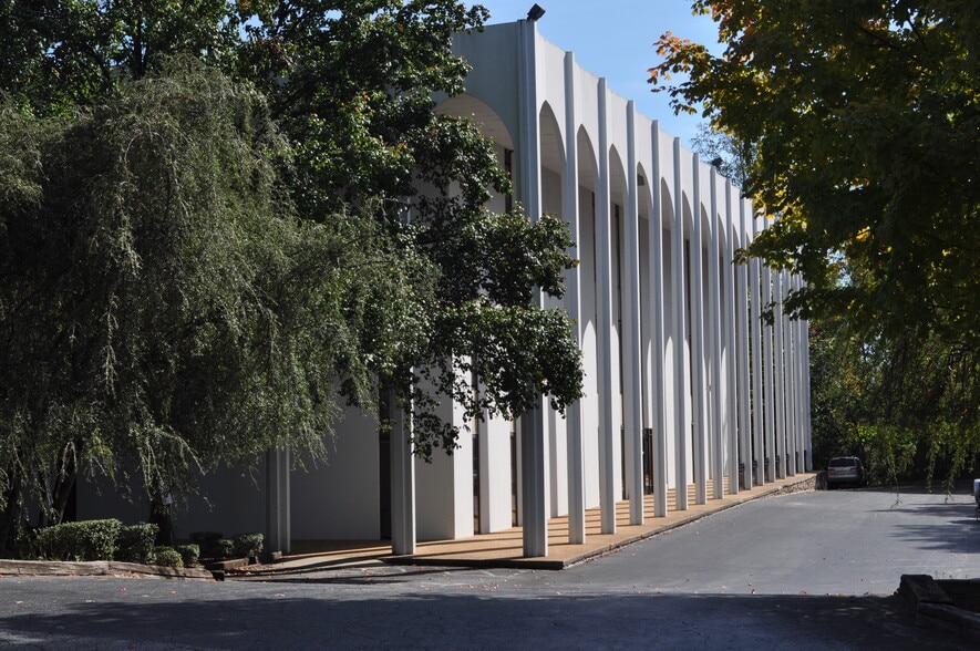 More Photos Of 275 Carpenter Dr NE, Atlanta Office For Lease