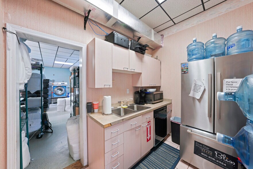 More Photos Of , Miramar Beach General Retail For Sale