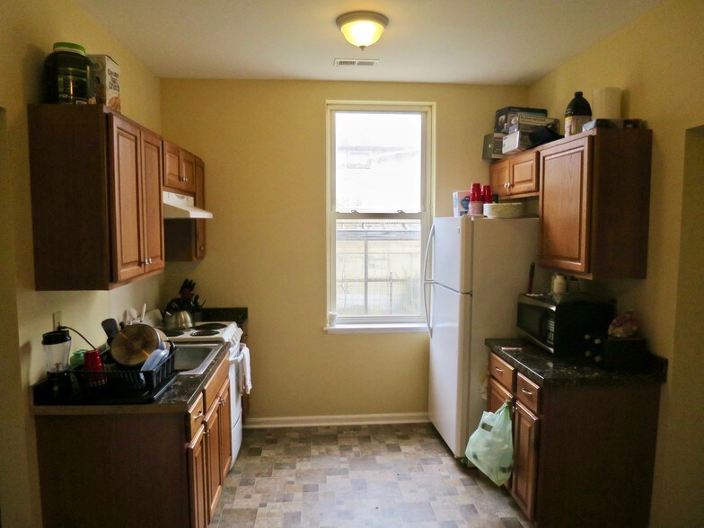More Photos Of 1210 Main St, Hampstead Apartments For Sale