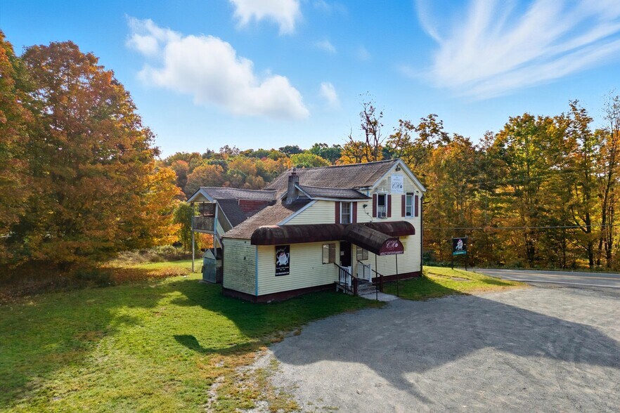 More Photos Of 205 Snyders Corner Rd, Wynantskill Lodge Meeting Hall For Sale