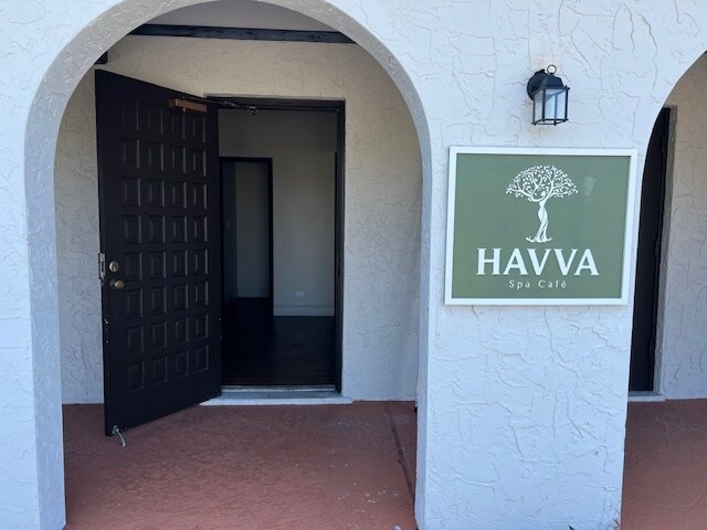 More Photos Of 386 396 Malverne Blvd, West Palm Beach Office For Lease