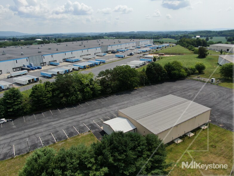 More Photos Of 27 Feick Industrial Dr, Hamburg Manufacturing For Lease