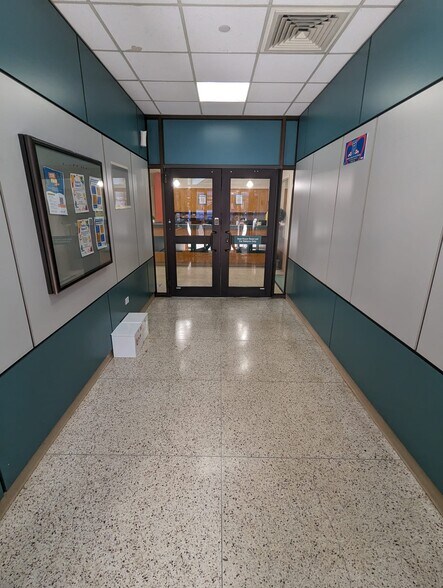 More Photos Of 1057-1071 E Tremont Ave, Bronx Freestanding For Lease