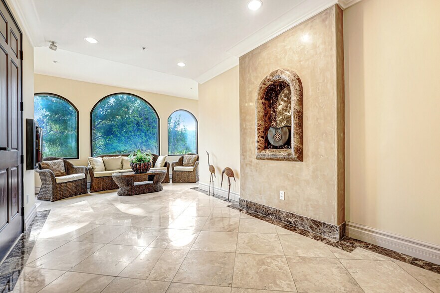 More Photos Of 28047 Dorothy Dr, Agoura Hills Office For Sale