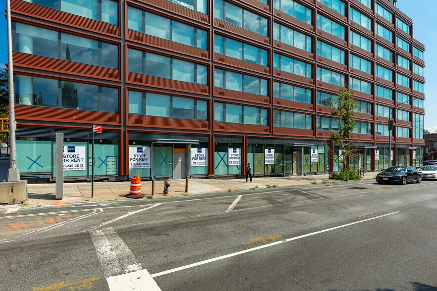 More Photos Of 737 4th Ave, Brooklyn Apartments For Lease
