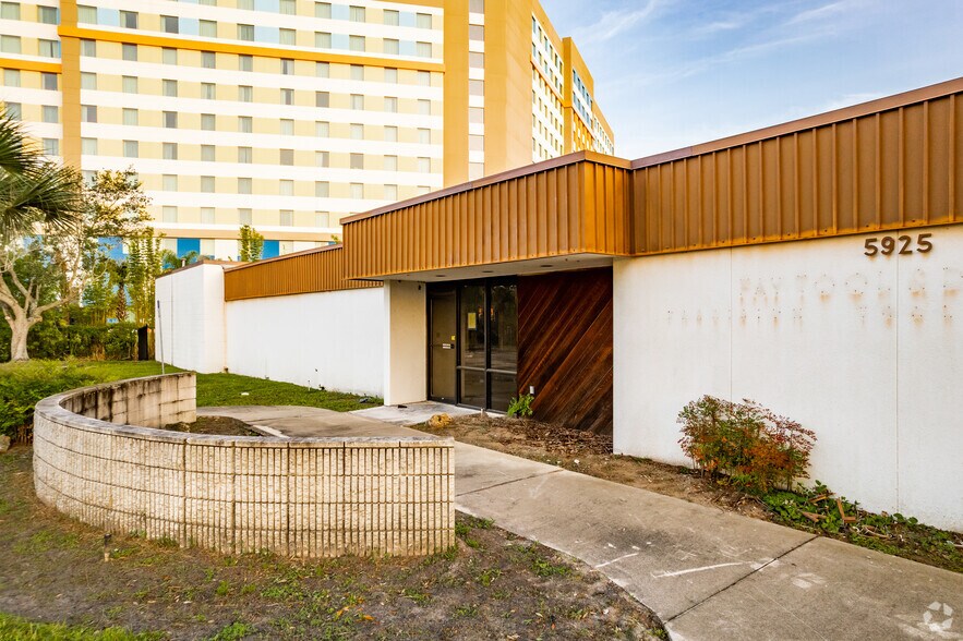 More Photos Of 5925 Precision Dr, Orlando Warehouse For Sale