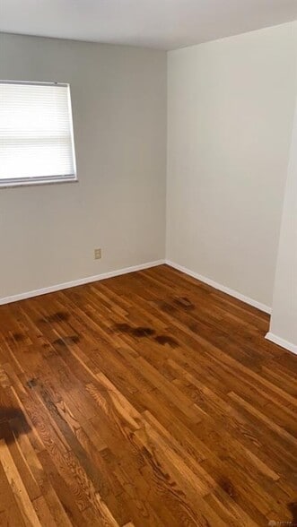 More Photos Of 3220 Illinois Ave, Middletown Apartments For Sale
