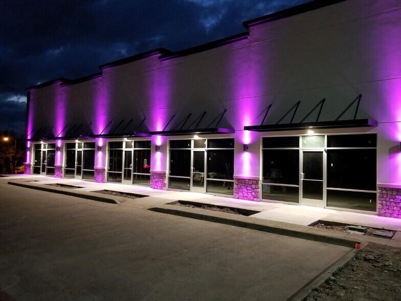 More Photos Of 411 E Highway 67, Duncanville Storefront For Sale