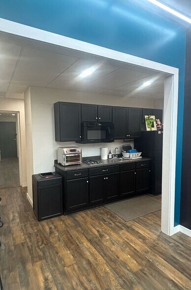 More Photos Of 125 Manzano St NE, Albuquerque Office For Sale