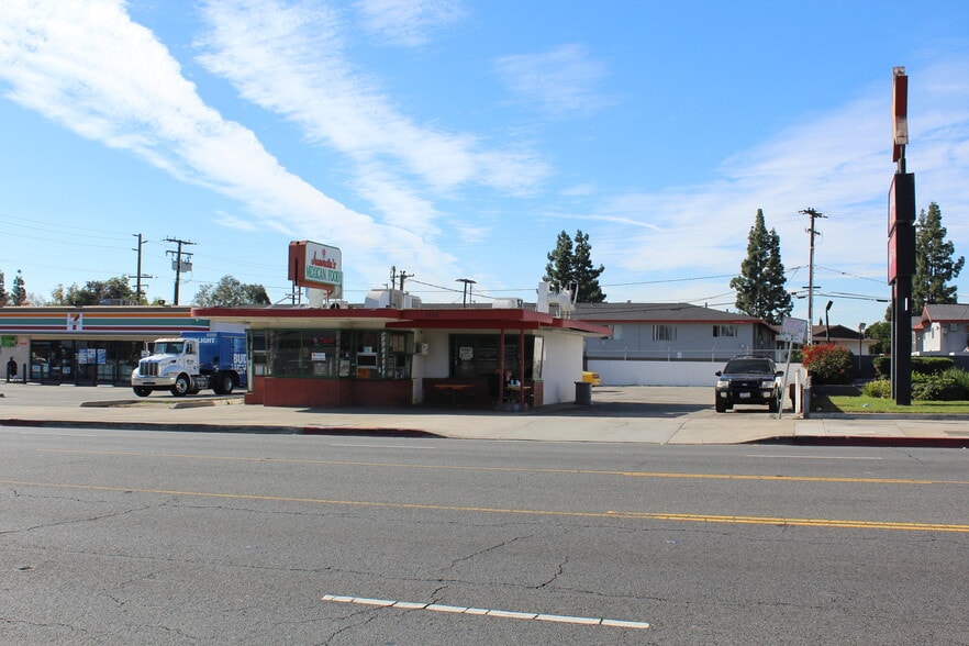 More Photos Of 1735 Indian Hill Blvd, Pomona Fast Food For Sale