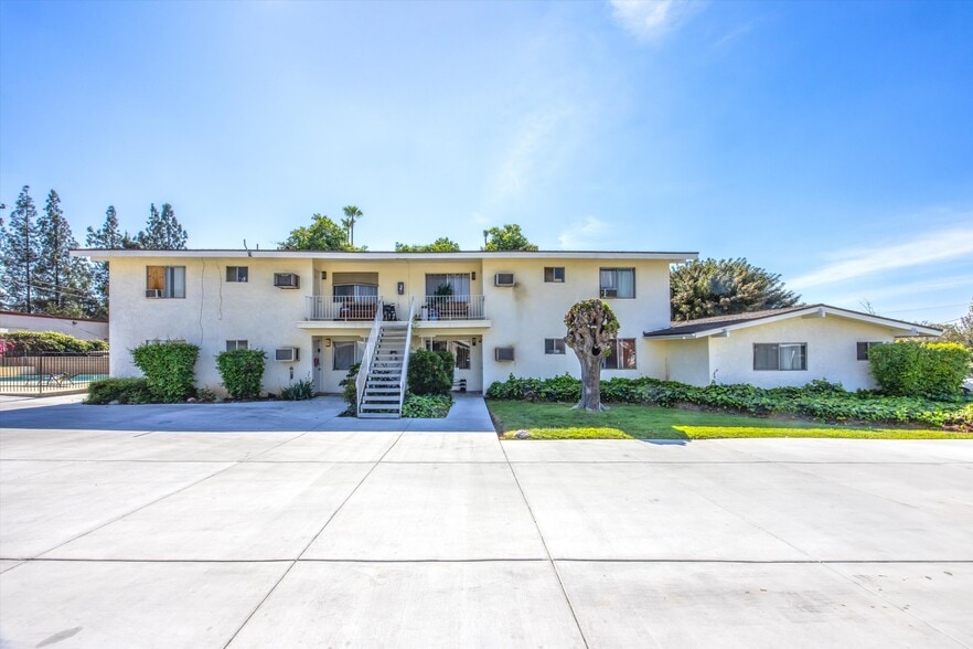 More Photos Of 32 N San Mateo St, Redlands Apartments For Sale