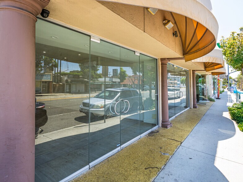 More Photos Of 8328-8332 Lincoln Blvd, Los Angeles Storefront For Sale