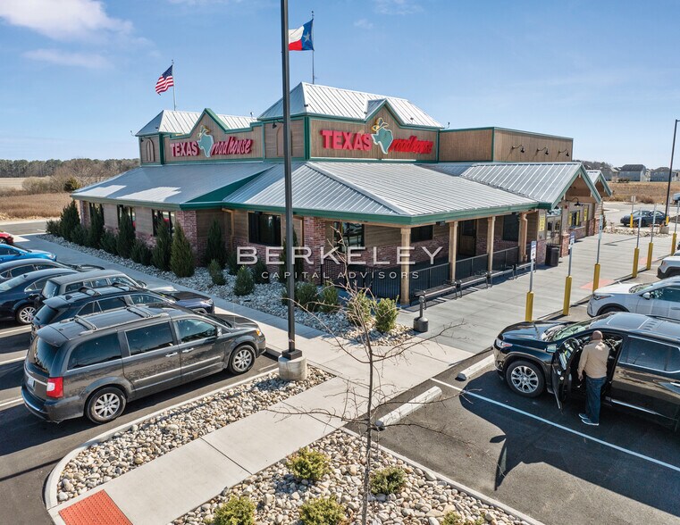 More Photos Of 3720 Patrick Way, Elizabeth City Restaurant For Sale