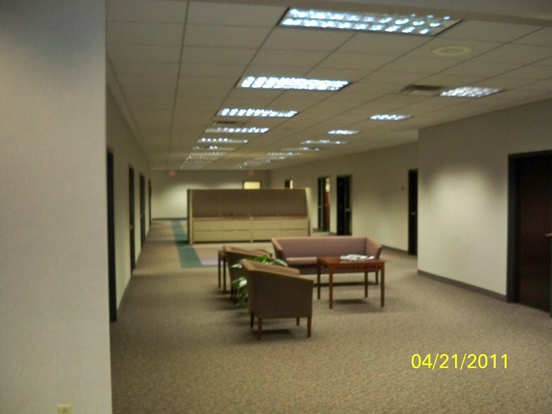 More Photos Of 801 State St, Erie Bank For Lease