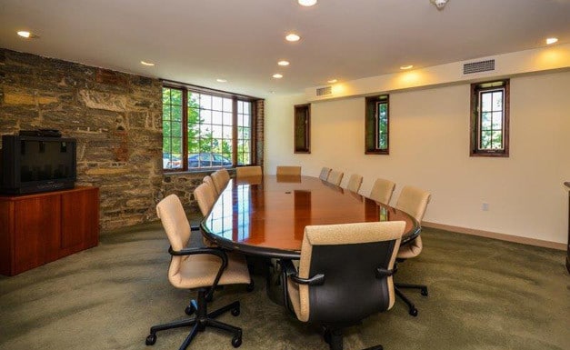 More Photos Of 90 N Broadway, Irvington Office For Lease