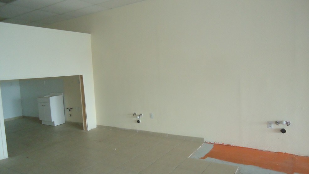 More Photos Of 5355 S Decatur Blvd, Las Vegas Restaurant For Lease