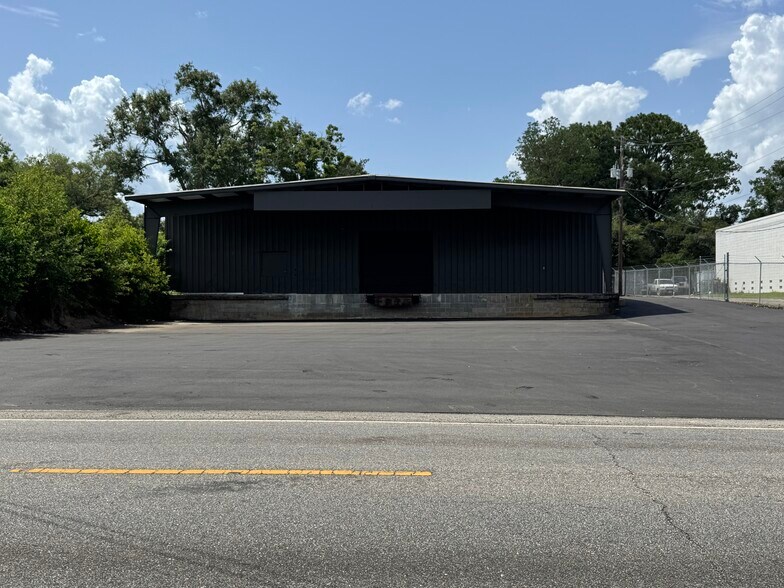 More Photos Of 2312 Halls Mill Rd, Mobile Warehouse For Lease