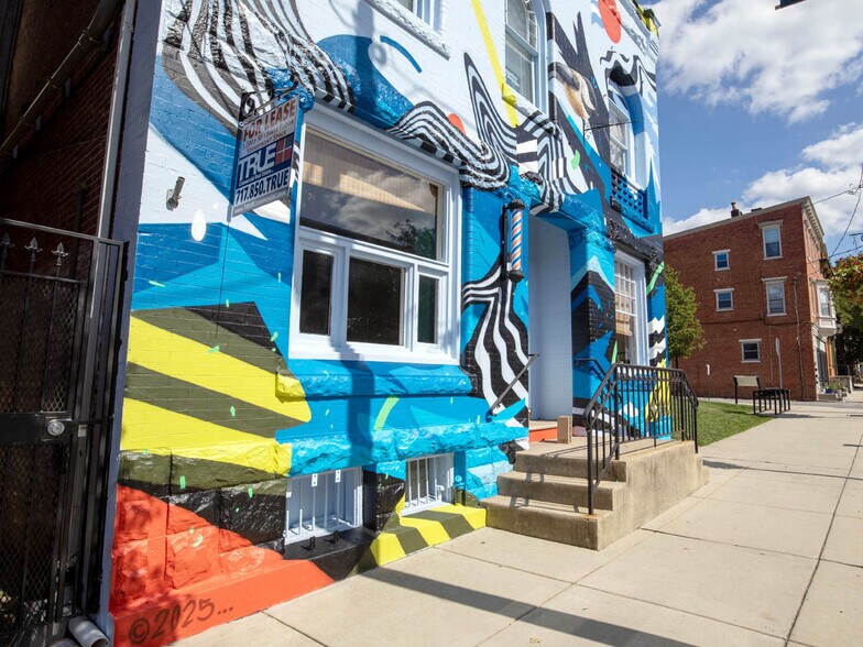 More Photos Of 119 S Duke St, York Storefront Retail Residential For Lease