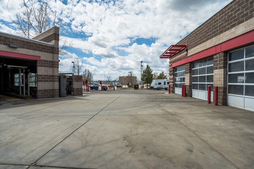More Photos Of 5380 S Parker Rd, Aurora Carwash For Sale