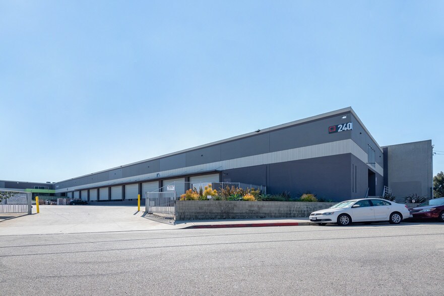 More Photos Of 220-240 W Ivy Ave, Inglewood Truck Terminal For Lease