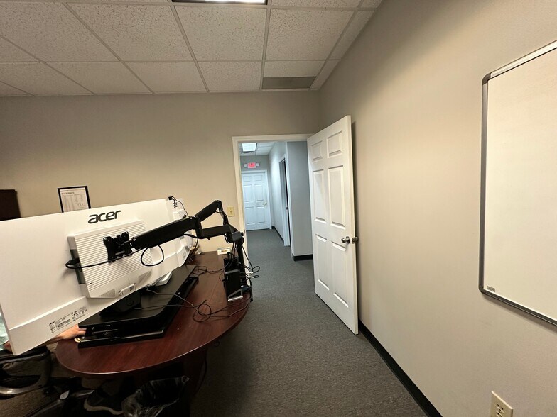More Photos Of 1385 Weber Industrial Dr, Cumming Distribution For Lease