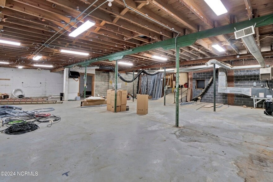 More Photos Of 813 S 16th St, Wilmington Office For Lease