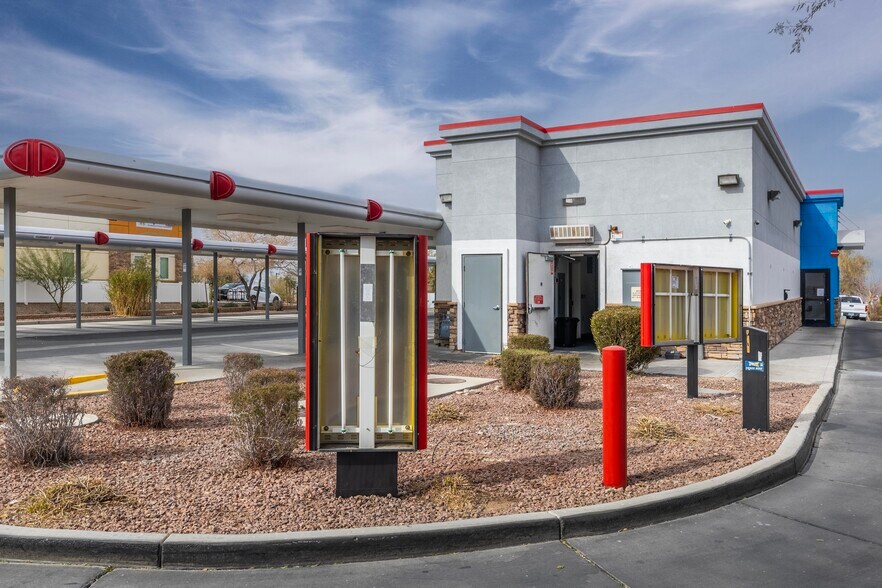 More Photos Of 1426 E Lake Mead Pky, Henderson Fast Food For Sale
