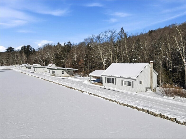 More Photos Of 306 Merwinsburg Rd, Effort Apartments For Sale