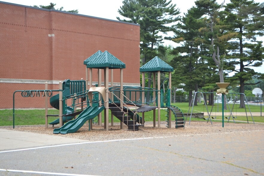 More Photos Of 500 N 4th Ave, Wausau Specialty For Sale