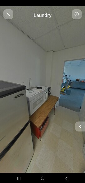 More Photos Of 9966 Samuel Rd, Carterville Self Storage For Sale