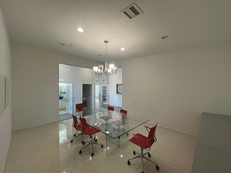 More Photos Of 2828 S Country Club Dr, Mesa Department Store For Lease