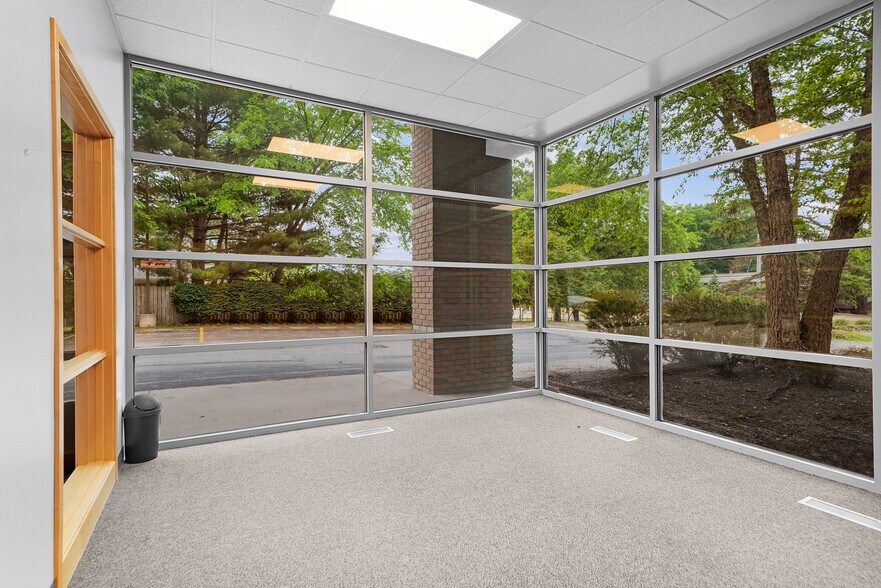 More Photos Of 1416 44th St SW, Wyoming Medical For Sale