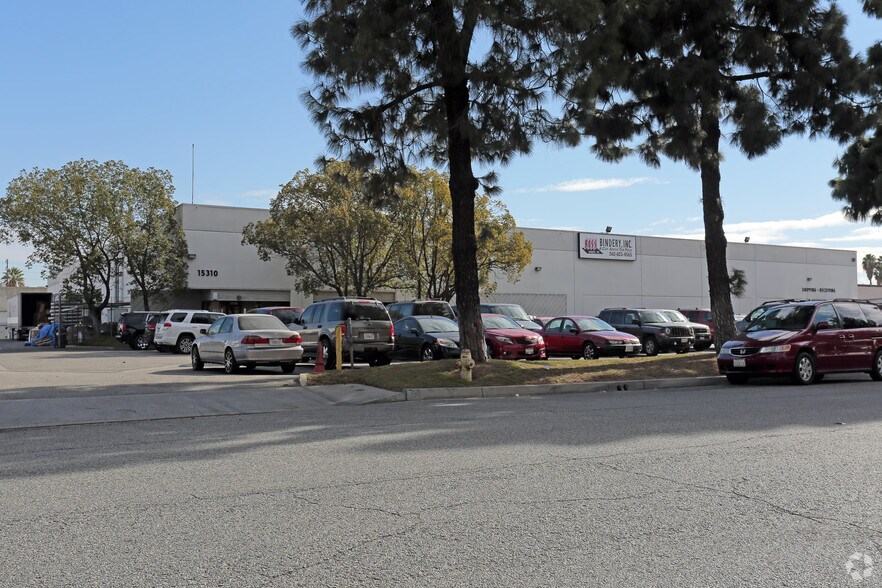More Photos Of 15310 Spring Ave, Santa Fe Springs Warehouse For Lease