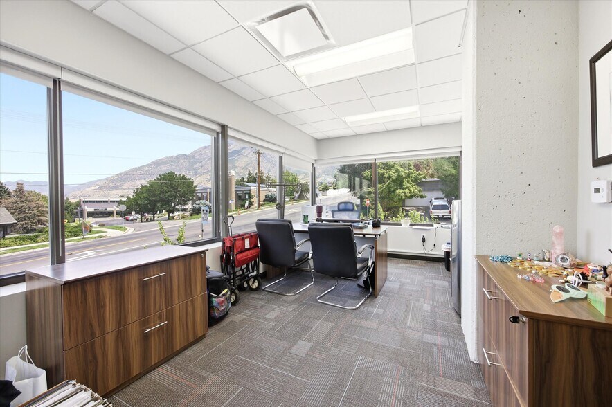More Photos Of 2450 E Fort Union Blvd, Cottonwood Heights Office For Sale