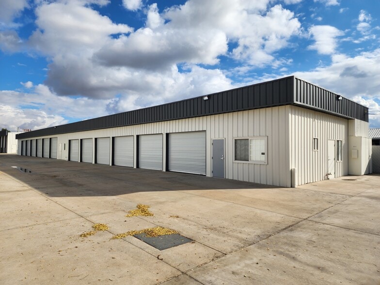 More Photos Of 141 Sunnyside Ave, Clovis Service For Lease