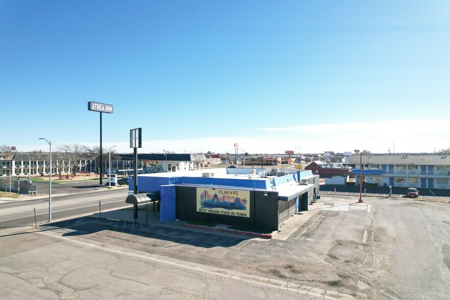 More Photos Of 2028 Paramount Blvd, Amarillo Fast Food For Sale