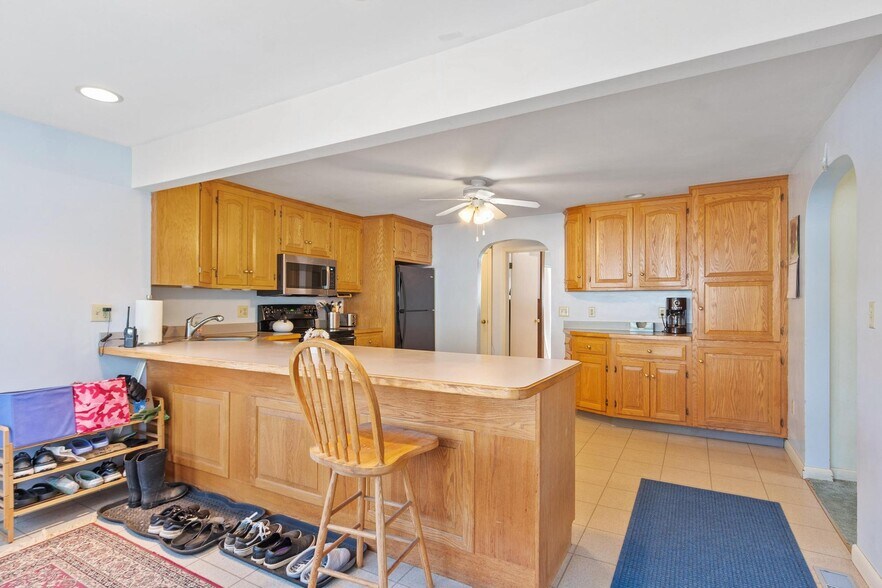 More Photos Of 50 N Spencer Rd, Spencer Garden Center For Sale