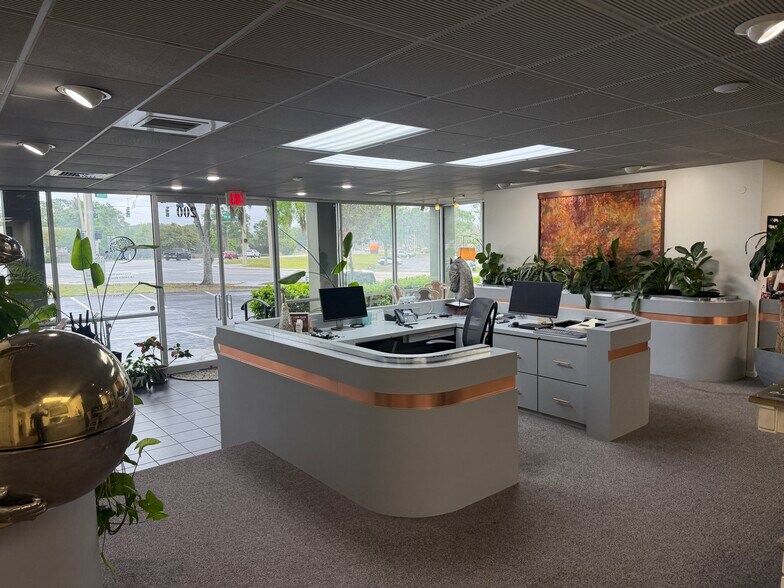 More Photos Of 100 SW 52nd Ave, Ocala Office For Lease