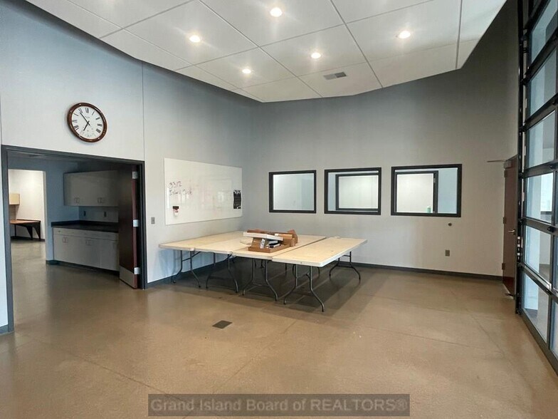 More Photos Of 4586 Gold Core Rd, Grand Island Light Manufacturing For Lease