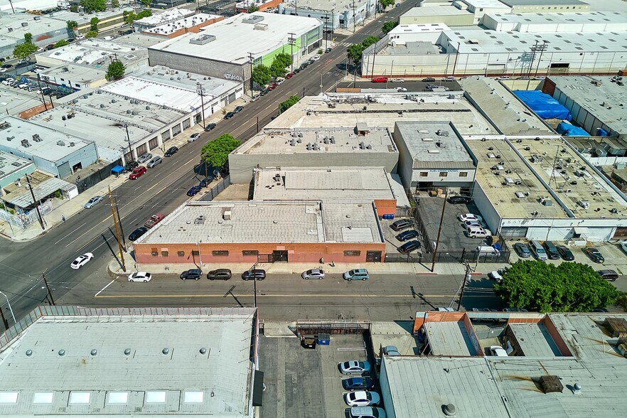 More Photos Of 3858 Broadway Pl, Los Angeles Warehouse For Lease