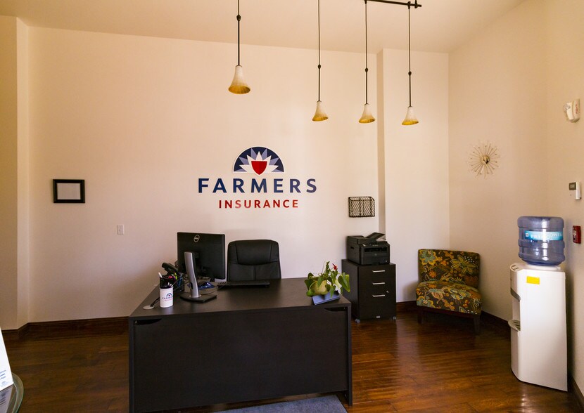 More Photos Of 220 Windsor River Rd, Windsor Apartments For Sale