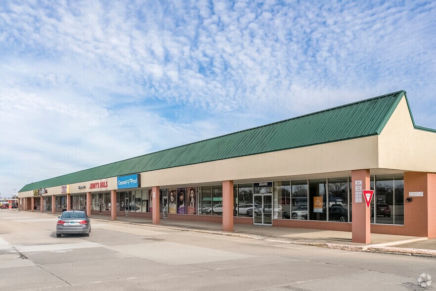 More Photos Of 1000 W Broadway, Centralia Unknown For Lease