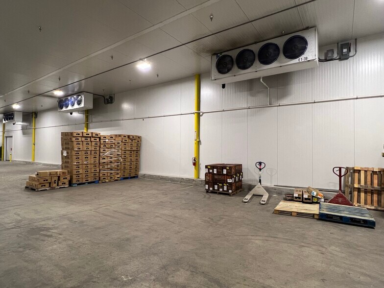More Photos Of 7500 NW 25th St, Miami Refrigeration Cold Storage For Sale