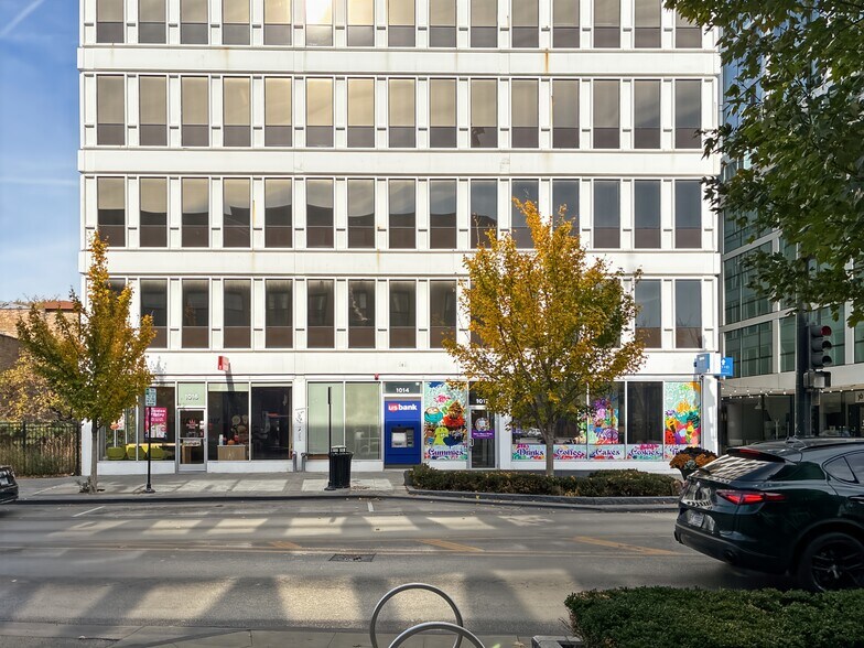 More Photos Of 1010 Lake St, Oak Park Coworking Space