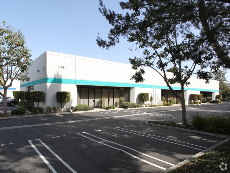 More Photos Of 5144 Commerce Ave, Moorpark Warehouse For Lease