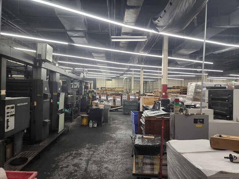 More Photos Of 37-15 61ST STREET, Woodside Manufacturing For Sale